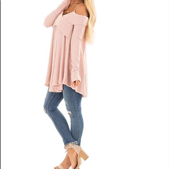 Beautiful woman casual off shoulder long sleeve - Picture 3 of 8